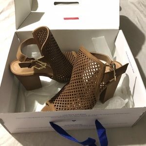 Women’s summer heels